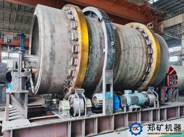 滾筒造粒機(jī).jpg 滾筒造粒機(jī).jpg